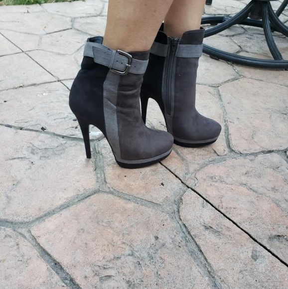 Grey Wedges - Picture 2 of 2